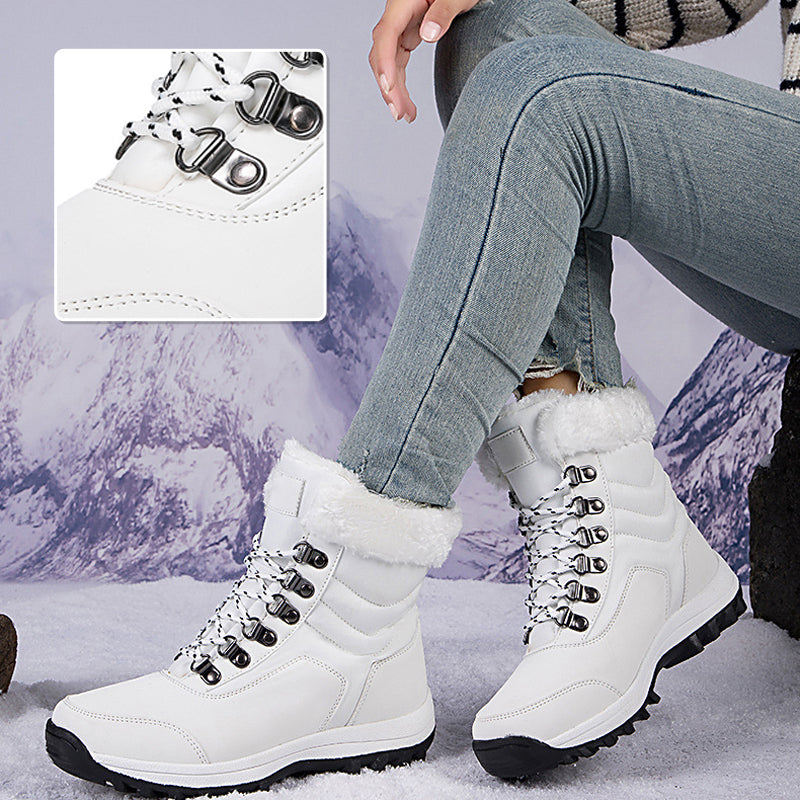 Fashionable, warm high-top boots