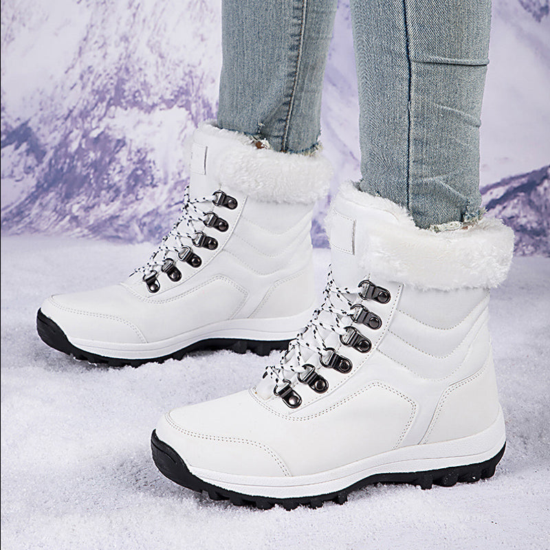 Fashionable, warm high-top boots