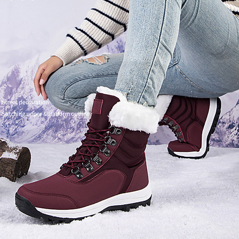 Fashionable, warm high-top boots